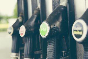 Le gouvernement français est il complice du maintien du carburant à un niveau très haut ?